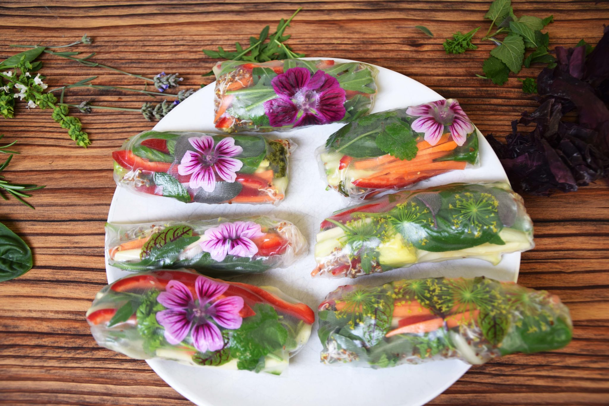 Bild von 7 angerichteten Sommerrollen