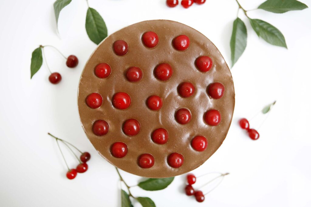 Bild eines Schoko-Kirsch-Kuchens - vegan